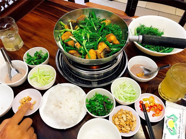 8 món ăn dân dã khách Tây hay rỉ tai nhau phải nếm khi đến Hà  Nội - Ảnh 10.