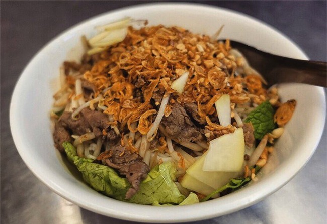 8 món ăn dân dã khách Tây hay rỉ tai nhau phải nếm khi đến Hà  Nội - Ảnh 13.