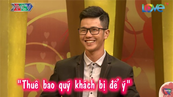 cuoi te ghe chuyen chong mang hoa co chu "vu lan bao hieu" tang vo ngay tan tinh - 9