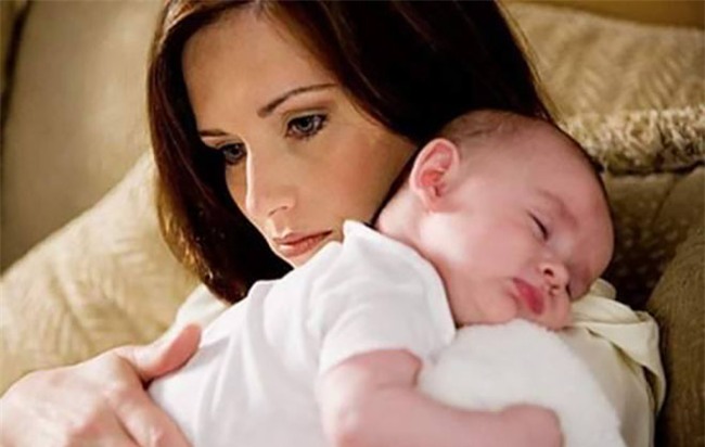 nghen ngao bua com chan nuoc mat cua nhung nguoi vo "bo viec o nha cham con" - 1