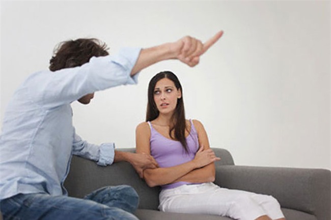 nghen ngao bua com chan nuoc mat cua nhung nguoi vo "bo viec o nha cham con" - 2