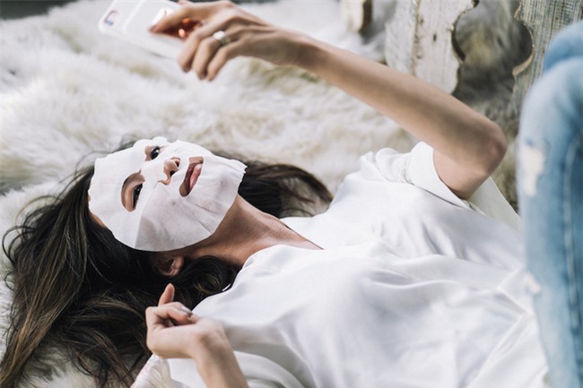Đắp mặt nạ giấy hàng ngày giống Phạm Băng Băng, nhưng bạn phải lưu ý những điều sau để không mất tác dụng - Ảnh 8.