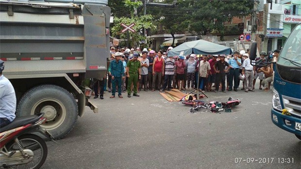 Đà Nẵng: Xe tải va chạm với xe đạp điện, nữ sinh lớp 8 chết thảm - Ảnh 1.