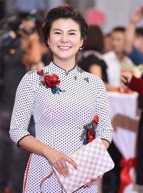nhung bong hong quyen ru, goi cam tai tham do vtv awards 2017 hinh anh 4