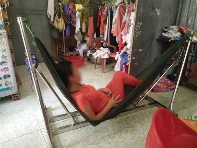 Vụ người mẹ nghi bị hiếp dâm 2 lần viết đơn đi tù: Luật sư vào cuộc, chuyển hồ sơ lên VKS tỉnh  - Ảnh 2.