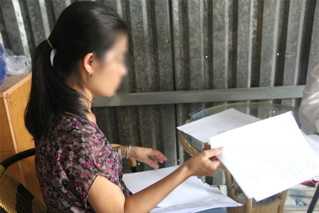 Vụ người mẹ nghi bị hiếp dâm 2 lần viết đơn đi tù: Luật sư vào cuộc, chuyển hồ sơ lên VKS tỉnh  - Ảnh 6.