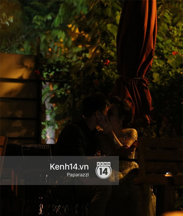 Clip: Bảo Thanh hôn chồng đắm đuối chỗ công cộng sau khi đại thắng tại lễ trao giải VTV Awards - Ảnh 9.