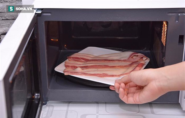 Nhiều người cạch mặt lò vi sóng vì sợ ung thư: Đây mới là sự thật! - Ảnh 1.