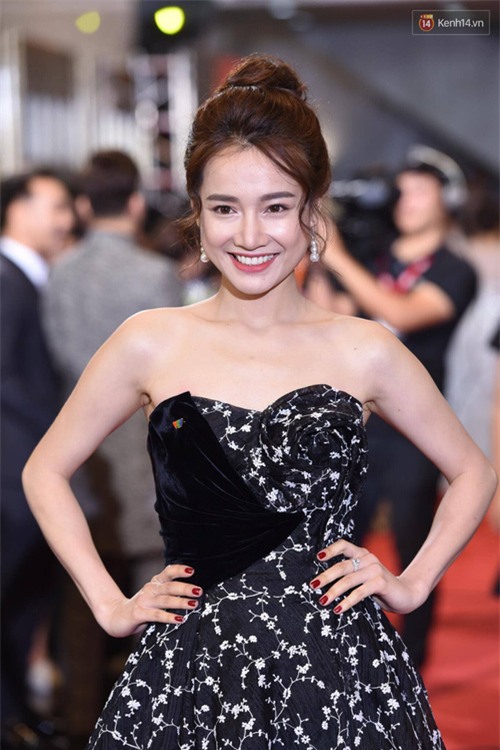 Ấm ức vì hụt giải thưởng Nghệ sĩ hài ấn tượng, Trường Giang đăng status đá xéo VTV Awards? - Ảnh 4.