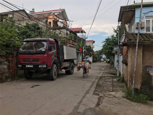 Hà Nội: Bàng hoàng chồng sát hại vợ tại nhà riêng trong đêm - Ảnh 1.