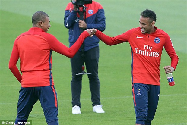 Tam tấu Cavani - Neymar - Mbappe giúp PSG lập thành tích chưa từng có trong lịch sử đội bóng - Ảnh 3.