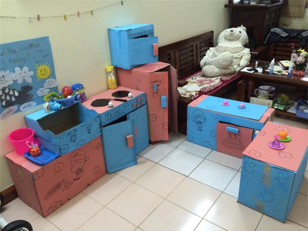 bo me viet sang tao khi cham con khien nguoi tay cung phai "nga mu chao thua" - 3