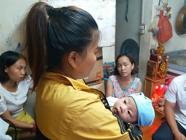 giot nuoc mat an han cua nguoi me bo lai con gai 14 ngay tuoi cung 1 trieu dong - 1