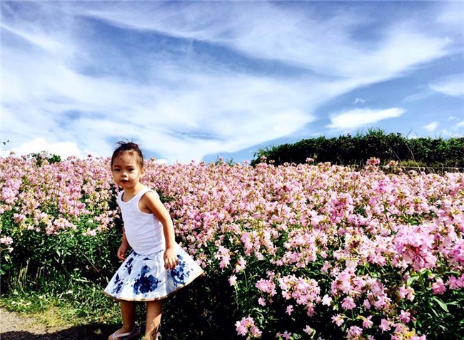 may ai biet con gai lai tay cua doan trang ngay cang mac dep xinh xan - 7