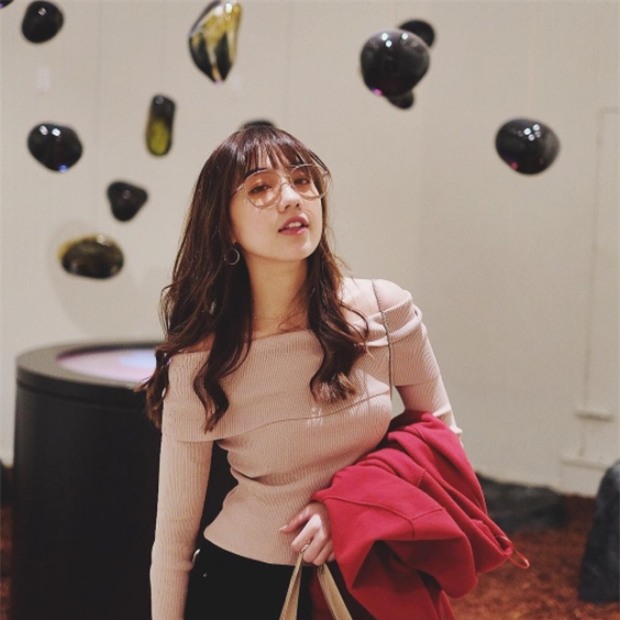 Biến mất đã lâu nhưng 4 hot girl này vẫn có lượt follower khủng trên Instagram - Ảnh 2.