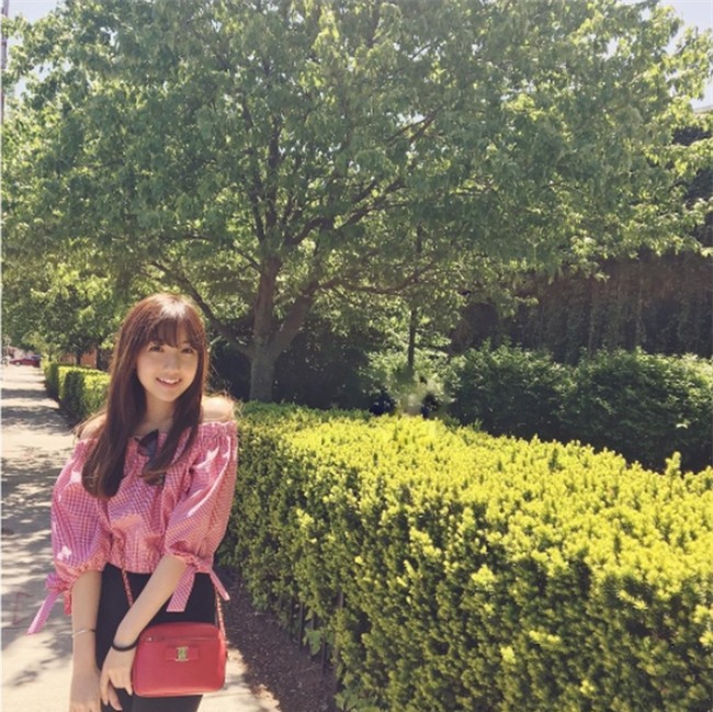 Biến mất đã lâu nhưng 4 hot girl này vẫn có lượt followers "khủng" trên Instagram - Ảnh 4.