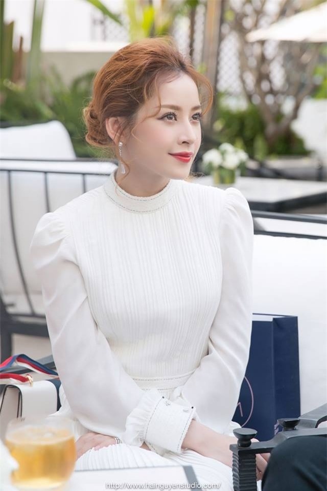 Chi Pu hé lộ bí kíp giúp da căng, dáng đẹp chuẩn Hàn Quốc