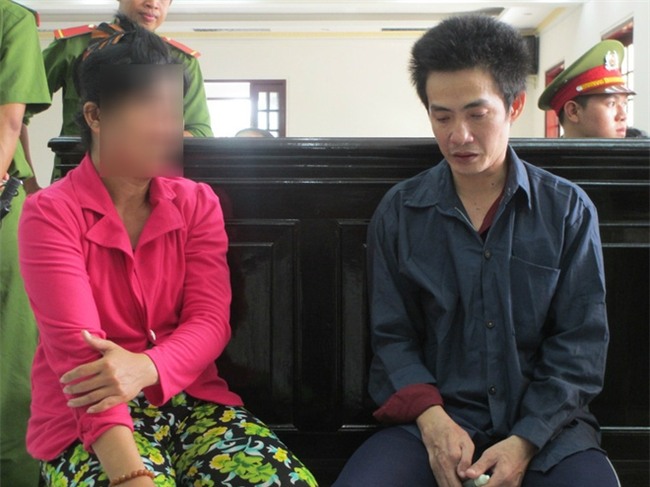 Bố hiếp dâm con gái ruột 11 tuổi lãnh án chung thân, đến lượt ông nội được đem ra xét xử - Ảnh 2.