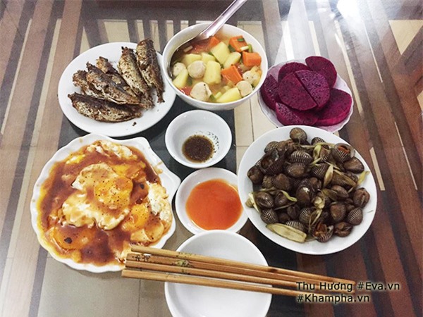 "ban gai nha nguoi ta" ngay nao cung nau mam com de hue cho chang khien dan tinh ghen ti - 12