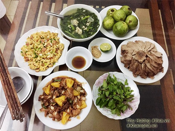 "ban gai nha nguoi ta" ngay nao cung nau mam com de hue cho chang khien dan tinh ghen ti - 6