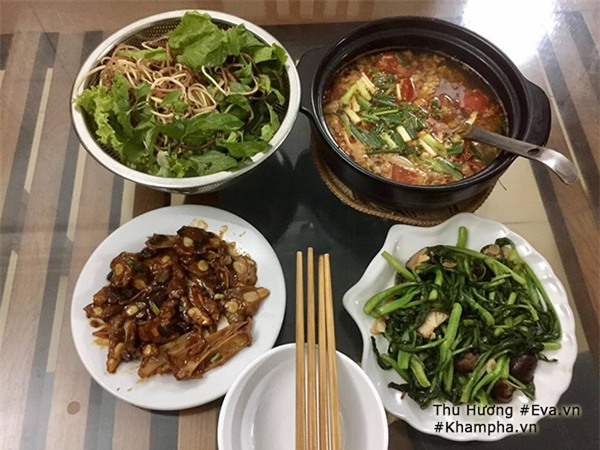 "ban gai nha nguoi ta" ngay nao cung nau mam com de hue cho chang khien dan tinh ghen ti - 7