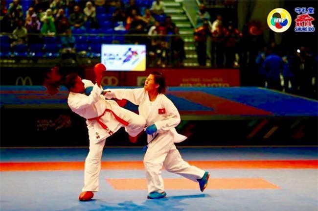 Nguyen Thi Ngoan mang ve HCV lich su cho karatedo Viet Nam hinh anh 1