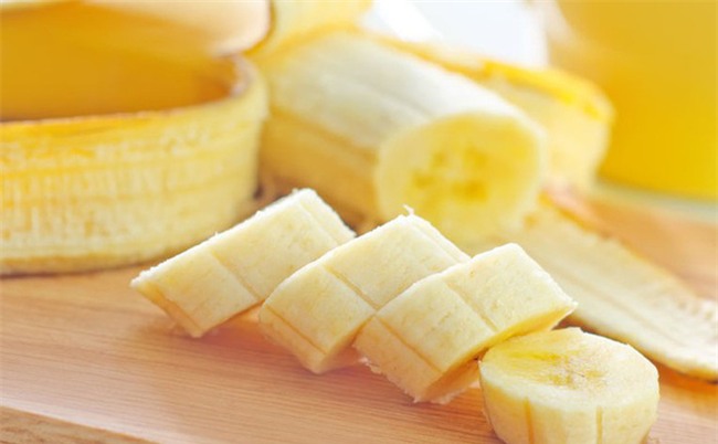 Ăn chuối tiêu ngon bổ rẻ, bạn còn tận dụng được nhiều bài thuốc chữa bệnh hữu ích từ thực phẩm này