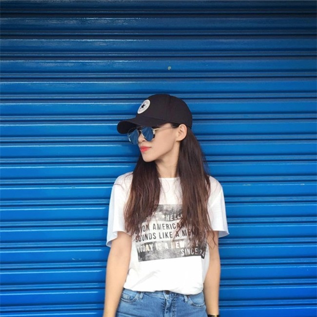 Chân dung người chị dâu cùng tuổi, cùng sành điệu và xinh đẹp của ca sĩ Hồ Ngọc Hà - Ảnh 13.