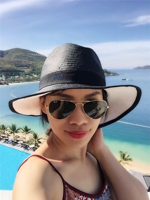 Chân dung người chị dâu cùng tuổi, cùng sành điệu và xinh đẹp của ca sĩ Hồ Ngọc Hà - Ảnh 22.