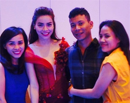 Chân dung người chị dâu cùng tuổi, cùng sành điệu và xinh đẹp của ca sĩ Hồ Ngọc Hà - Ảnh 3.