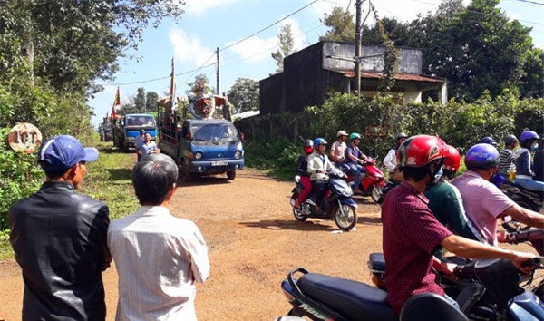 doat mang vo bang 36 nhat dao: vo doi ly di nhung chong co niu keo hinh anh 1