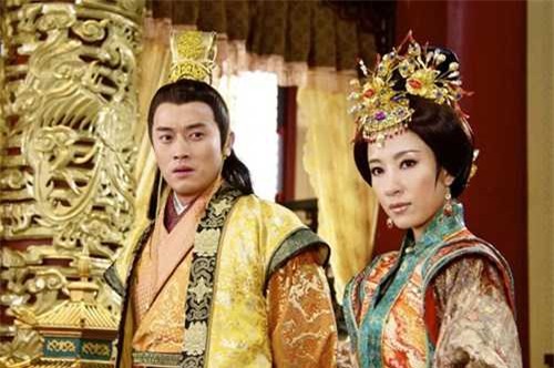 Hoàng đế Trung Hoa và mối tình kỳ lạ với người bảo mẫu già - Ảnh 2.