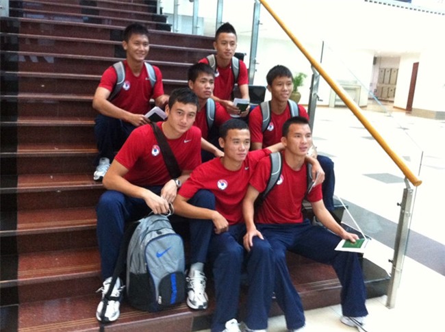 Dang Van Lam tung bi duoi khoi HAGL va bi nhac nho o U19 Viet Nam hinh anh 1