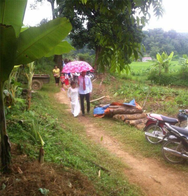 dam cuoi cua chu re lang son va co dau thap coi suy dinh duong "gay bao" mxh - 3