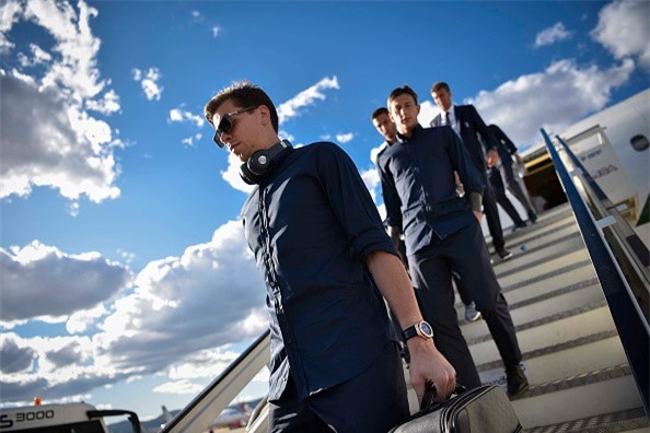 Buffon va dong doi lich lam len duong dau Barca hinh anh 6