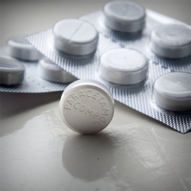 Thói quen uống thuốc hạ sốt kiểu này khiến bạn không thể khỏi bệnh mà còn gây tổn thương gan nặng - Ảnh 2.