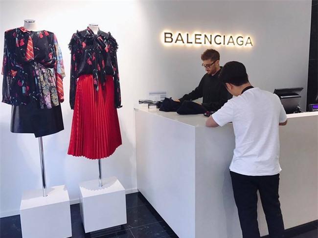 Cuộc sống viên mãn, ngập trong đồ hiệu, được chồng đại gia cưng chiều của cô gái thời tiết Mai Ngọc - Ảnh 32.