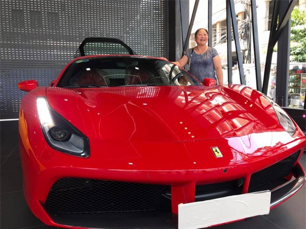 Tuấn Hưng mua siêu xe gần 16 tỷ đồng, Duy Mạnh lên tiếng mỉa mai? - Ảnh 1.