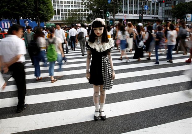 Chân dung búp bê sống tại Nhật Bản: Khi ranh giới giữa người và búp bê gần như bị xóa nhòa - Ảnh 5.