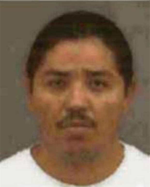 Chân dung 9 kẻ giết người táo tợn vẫn nhởn nhơ ngoài vòng pháp luật dù bị FBI truy lùng ráo riết - Ảnh 2.