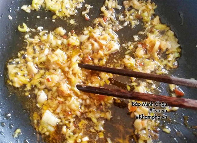 ech xao sa te ngon te dau luoi, cac "tin do" cua mon ech khong the bo qua - 5