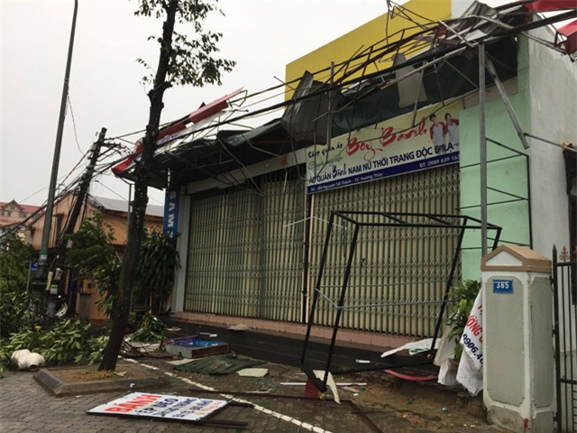 dien bien bao so 10: nghe an nuoc bien dang cao bat thuong, dan lo nha cua bi cuon troi - 12