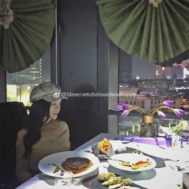 hot girl trung quoc bi tay chay vi lo anh that vua beo vua tho kech ngoai doi - 1