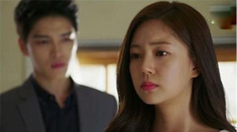 Chồng cũ ngăn cản khi tôi có ý định kết hôn lần nữa (Ảnh minh họa)