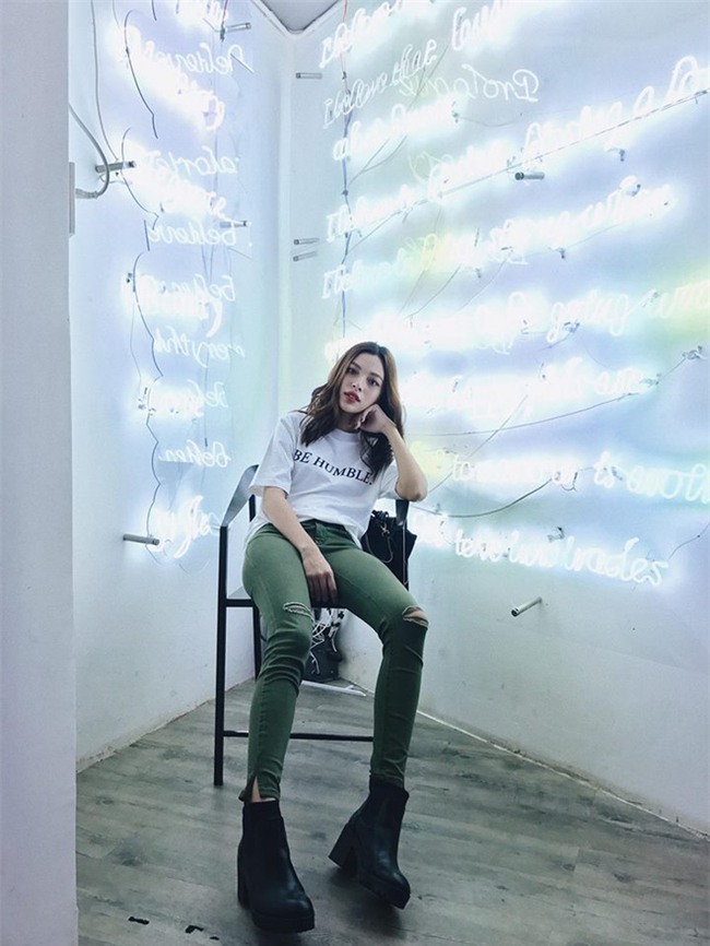 Kỳ Duyên, Khánh Linh The Face đọ hàng hiệu trong street style tuần qua - Ảnh 11.