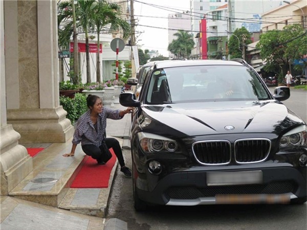 Dù không nói ra nhưng mọi người tinh ý đều hiểu được Lê Phương đang nói về những ngày đau khổ cho cuộc hôn nhân với chồng cũ Quách Ngọc Ngoan. - Tin sao Viet - Tin tuc sao Viet - Scandal sao Viet - Tin tuc cua Sao - Tin cua Sao