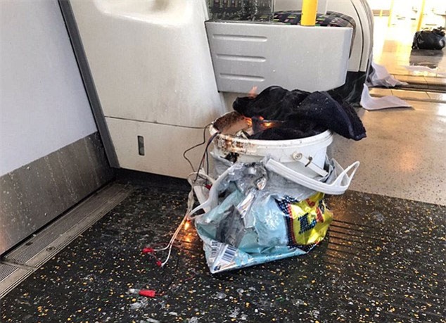 nổ ở London, tàu điện ngầm, khủng bố