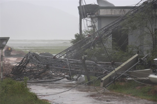 Cột phát sóng viễn thông tại xã Kỳ Tiến (huyện Kỳ Anh)...