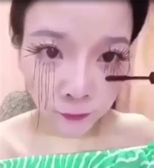 Dân mạng phát sốt với mascara Thái Lan, chuốt tới đâu mi dài tới đó, chẳng cần nối hay gắn mi giả