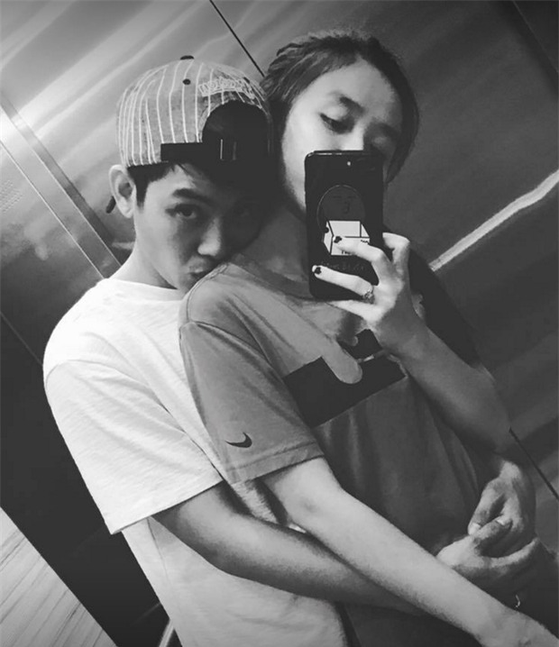 Hoài Lâm gửi lời nhắn nhủ đến bạn gái khi chuyện tình yêu nhận quá nhiều chỉ trích - Ảnh 1.